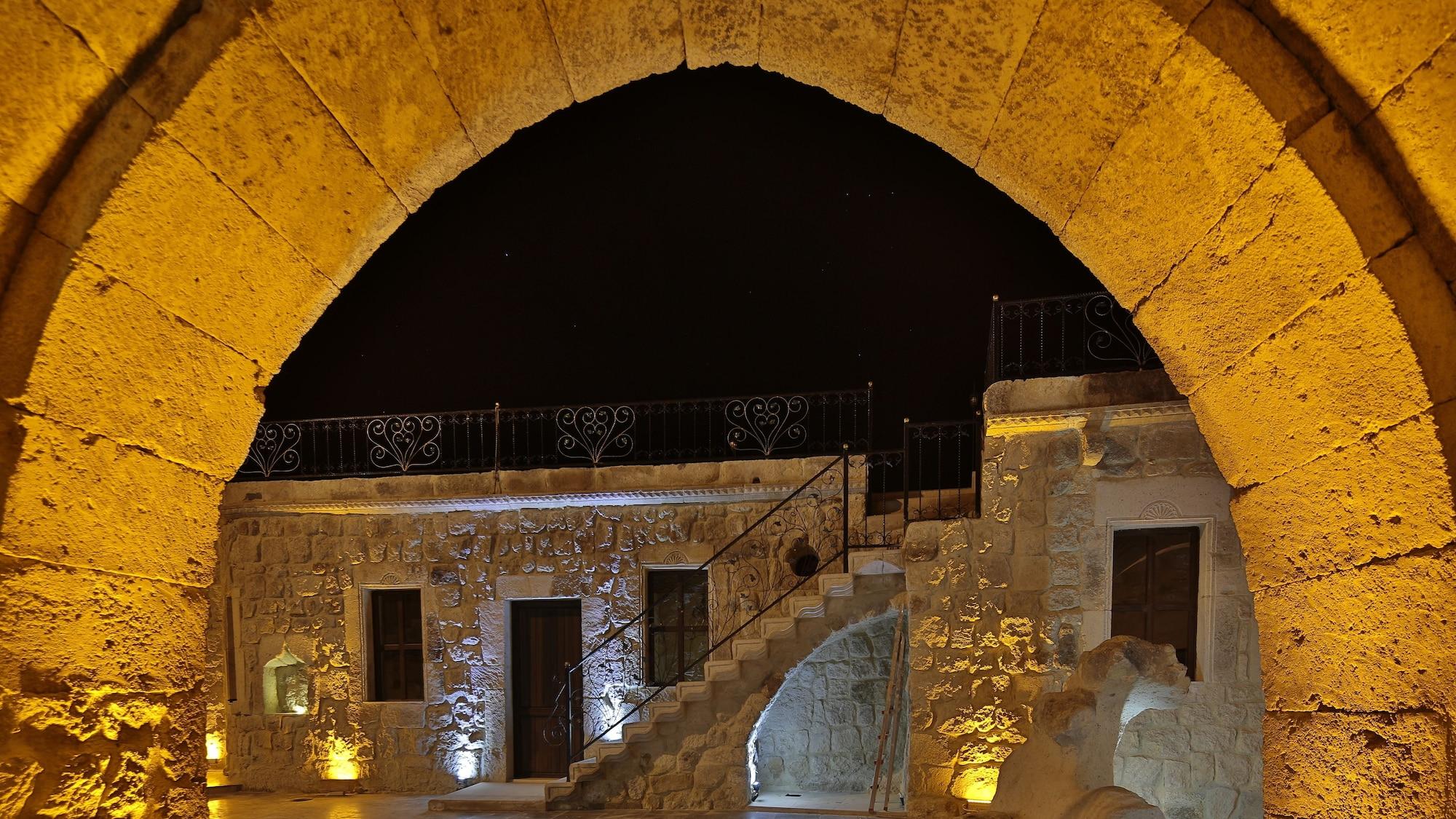 Golden Cave Suites Ürgüp Exterior photo