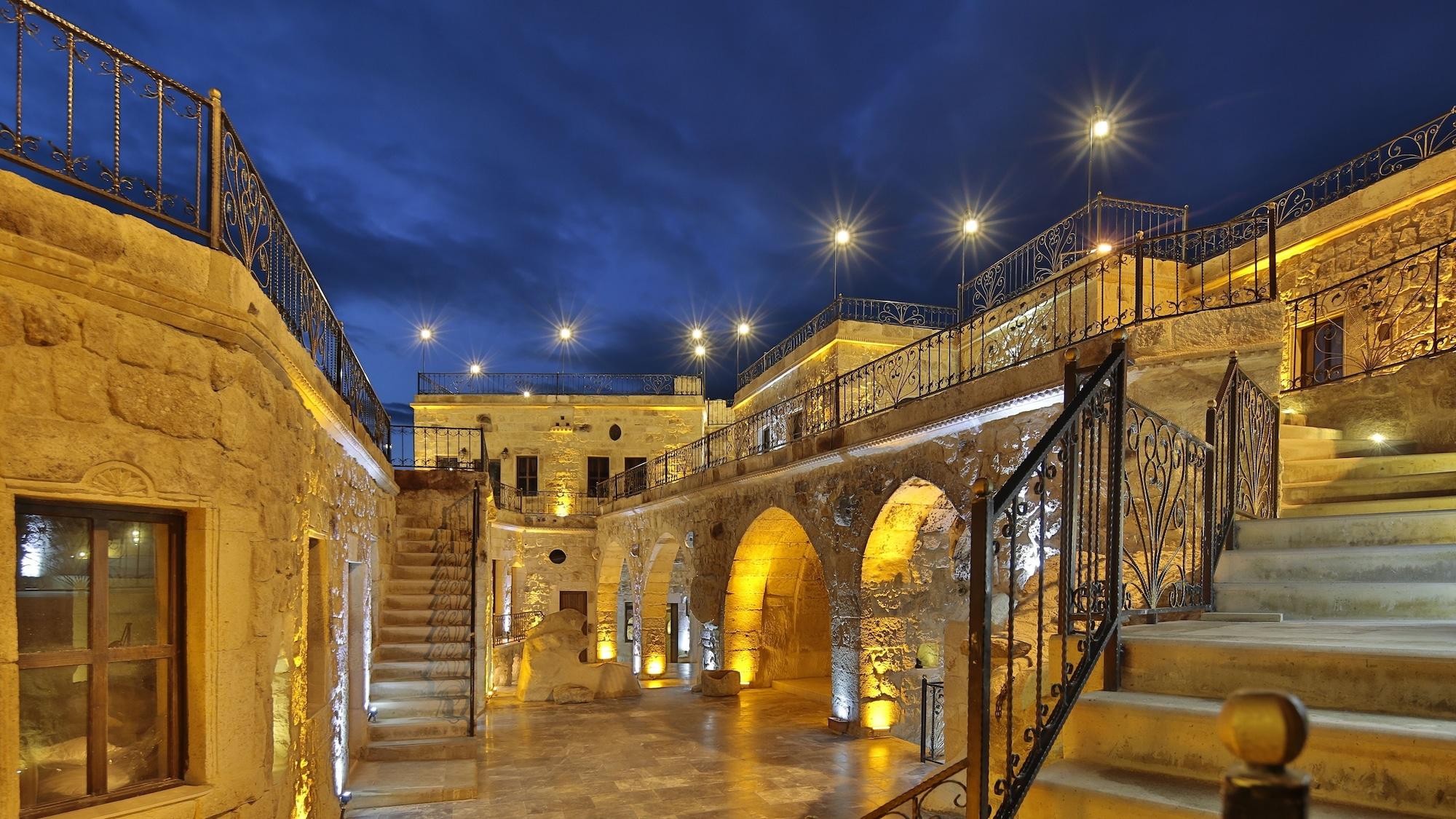 Golden Cave Suites Ürgüp Exterior photo