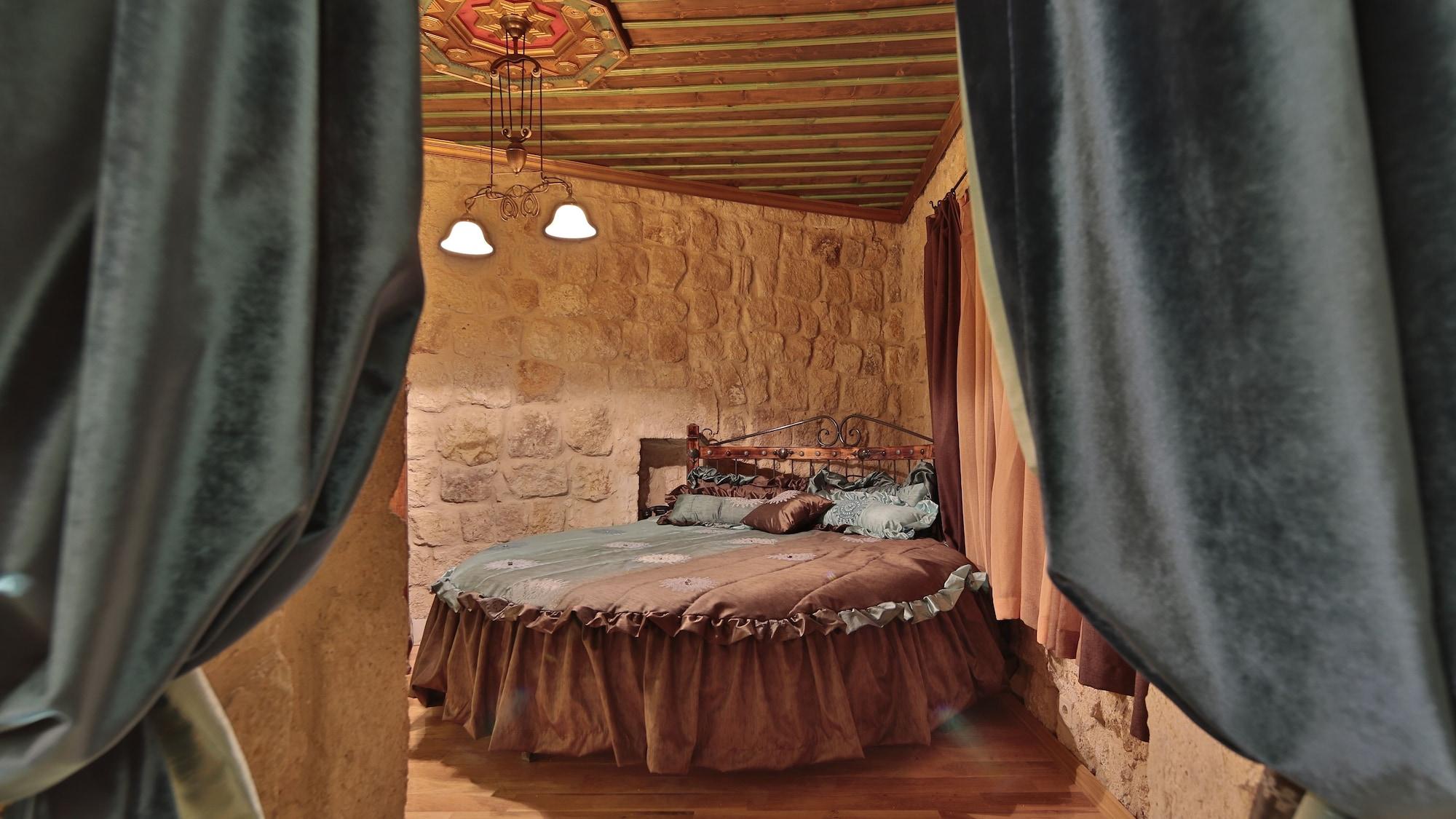 Golden Cave Suites Ürgüp Exterior photo